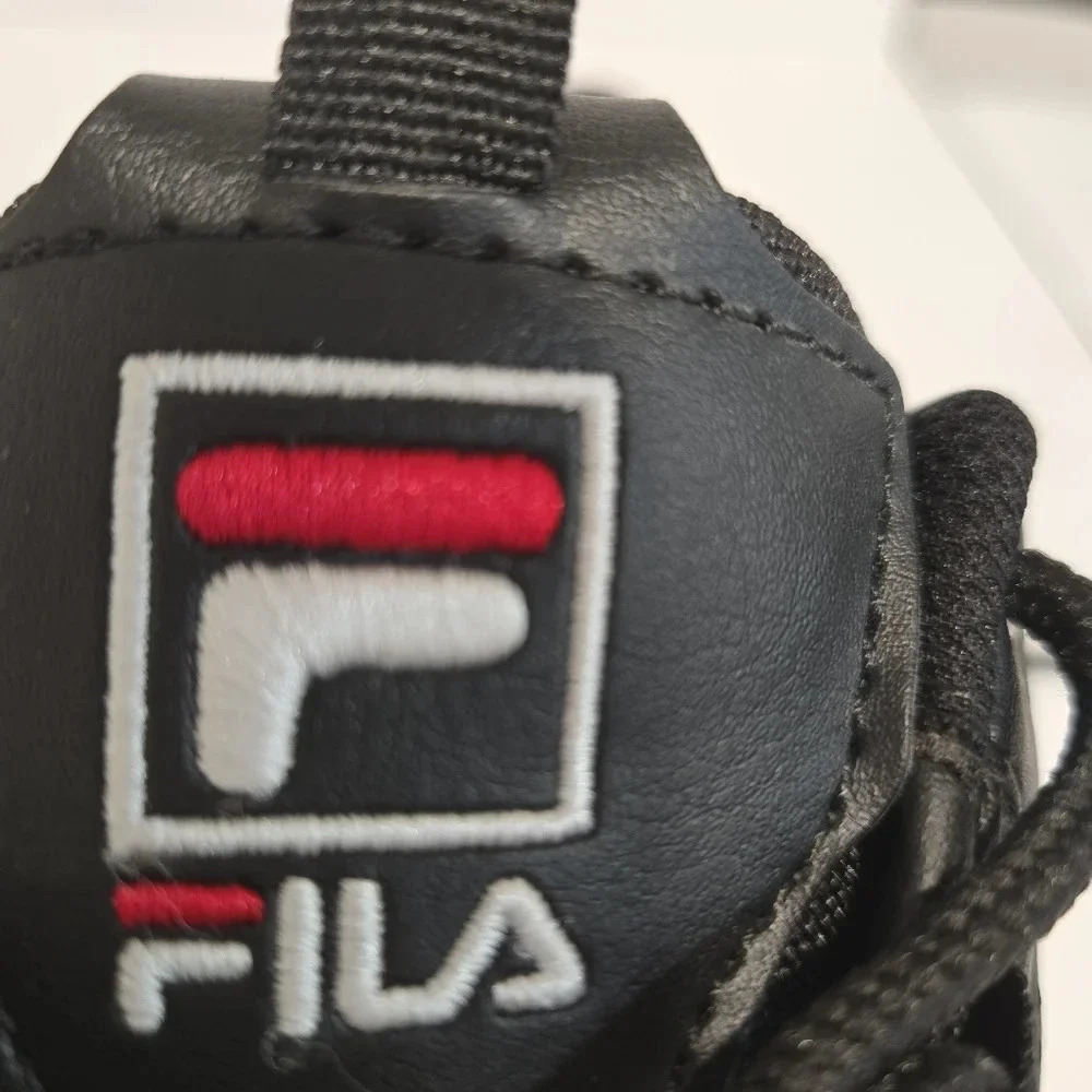 FILA Black Classic Sneakers – Stylish Comfort for Everyday Wear - Picture 10 of 11